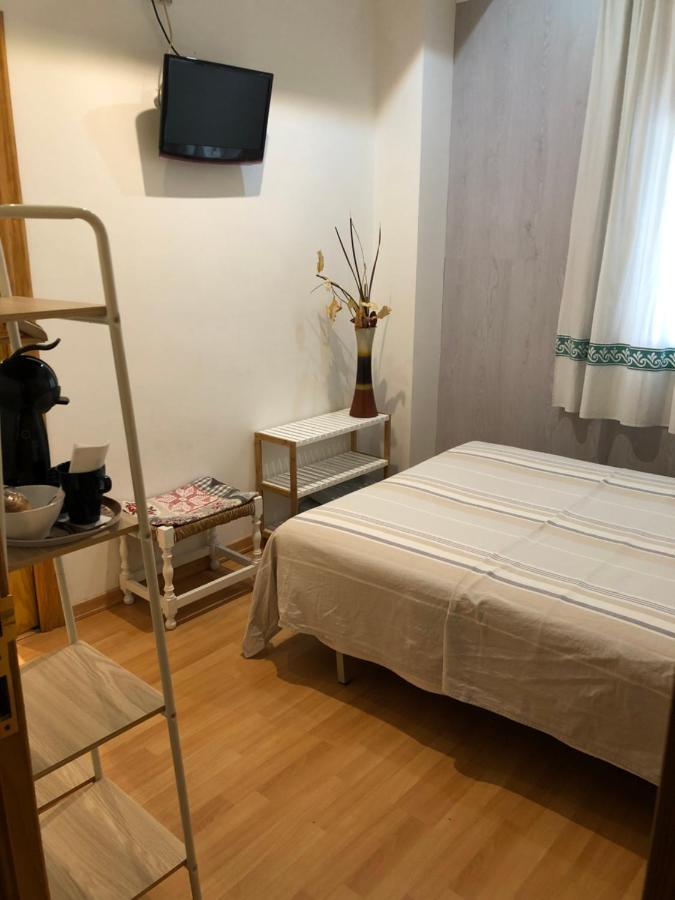 Hostal Escartin Sabiñánigo エクステリア 写真