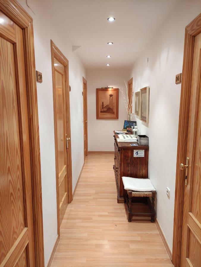 Hostal Escartin Sabiñánigo エクステリア 写真