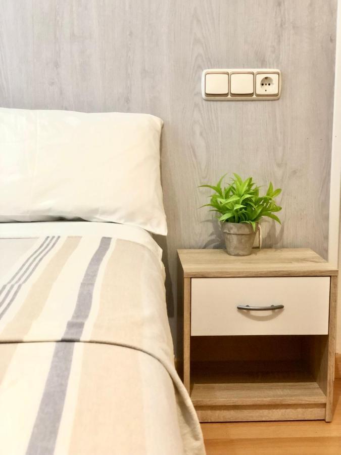 Hostal Escartin Sabiñánigo エクステリア 写真